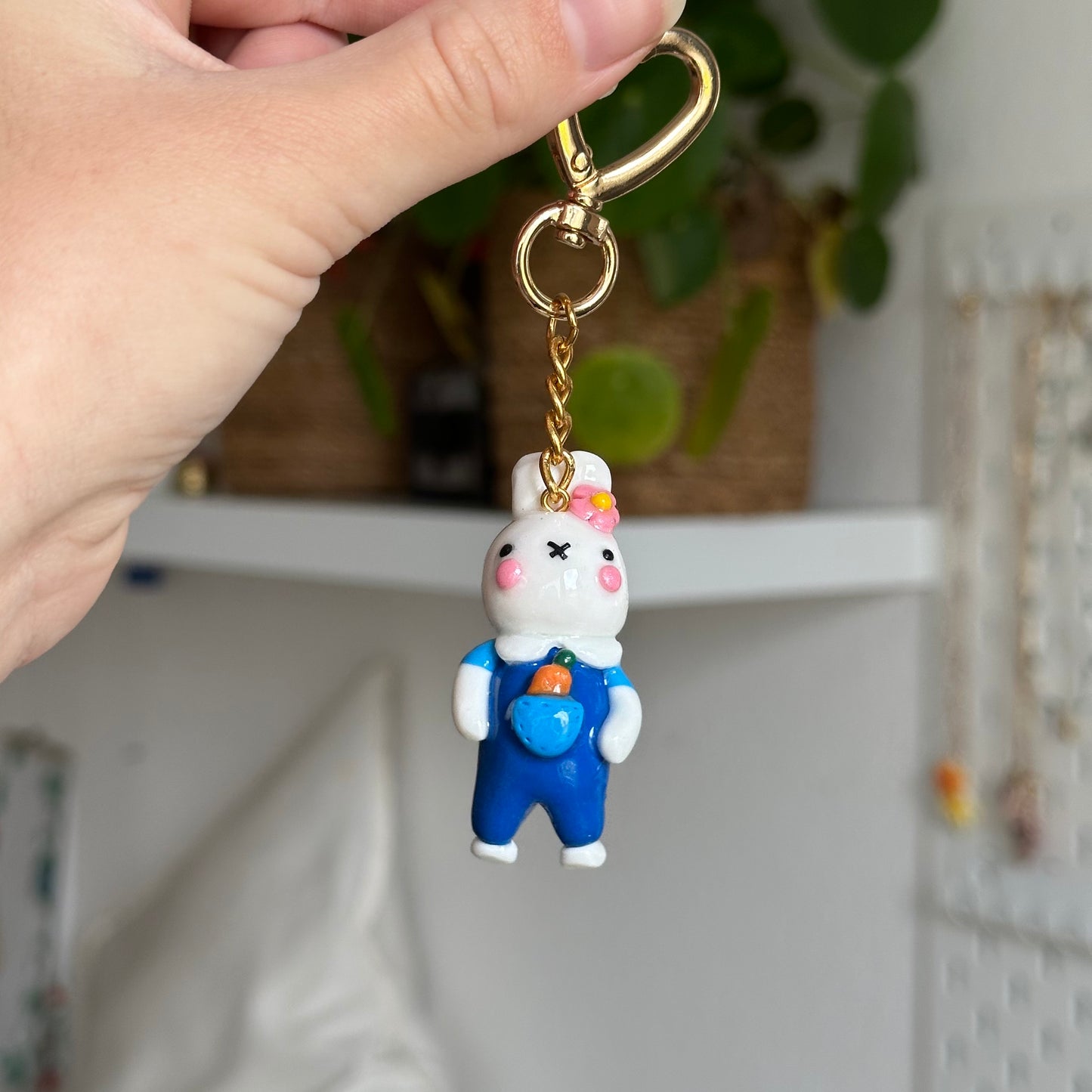 Farmers Bunny - Keychain