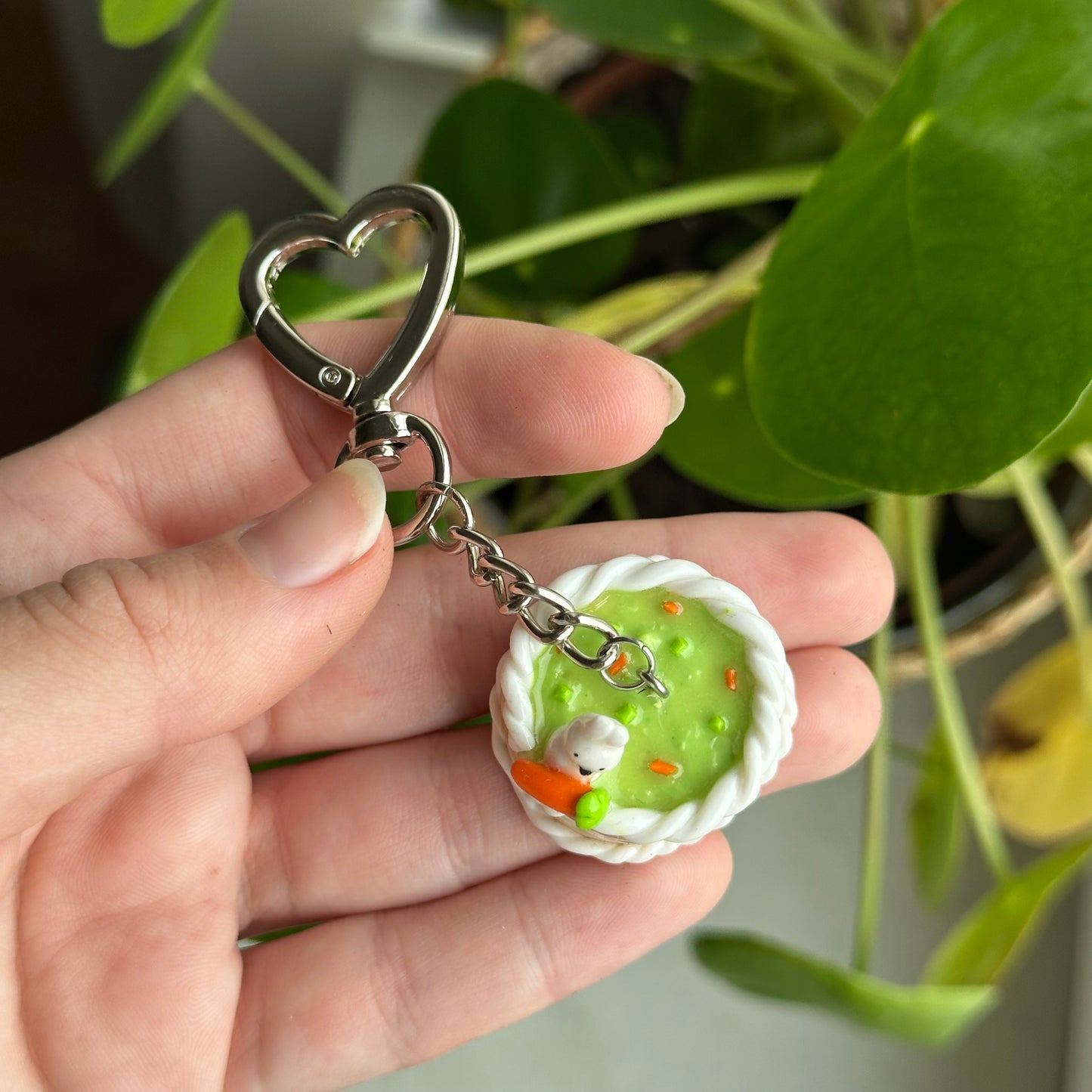 Carrot Cake - Keychain