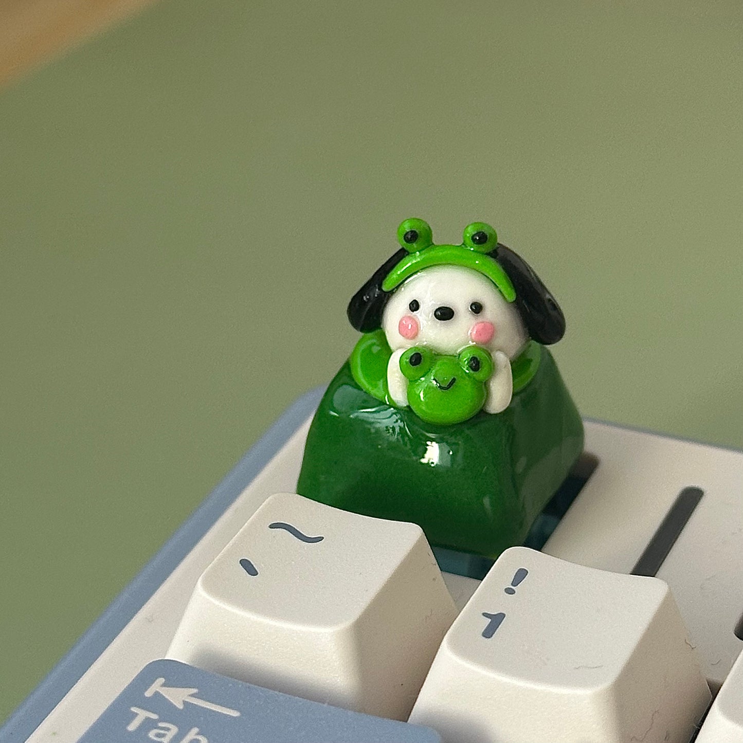 Pup holding a Frog - Keycap