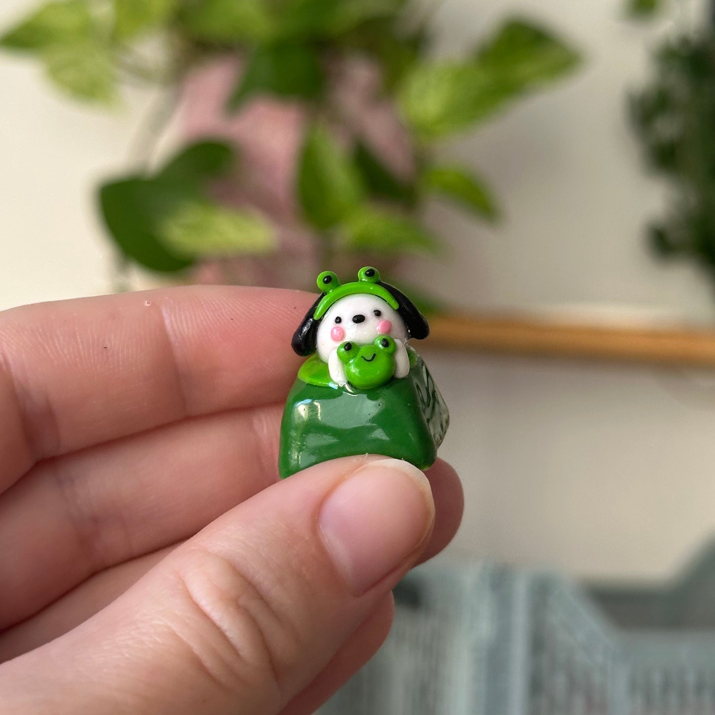 Pup holding a Frog - Keycap